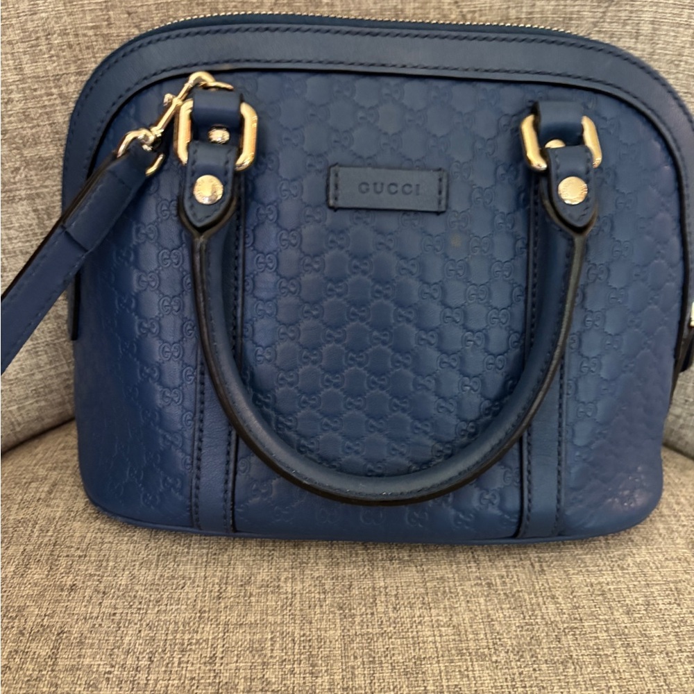 Gucci Blue Satchel with Embossed Texture - Picture 3 of 3
